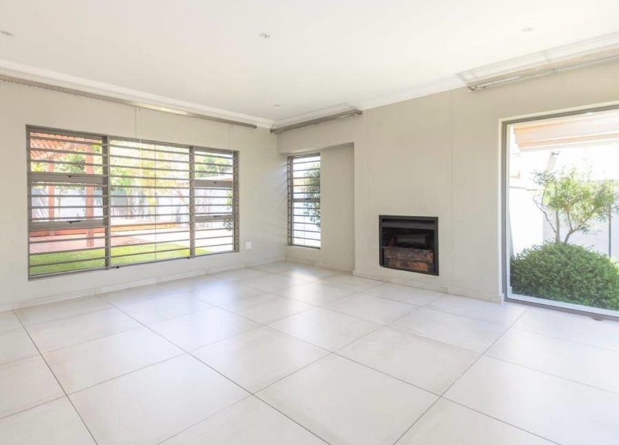 5 Bedroom Property for Sale in Sunset Beach Western Cape